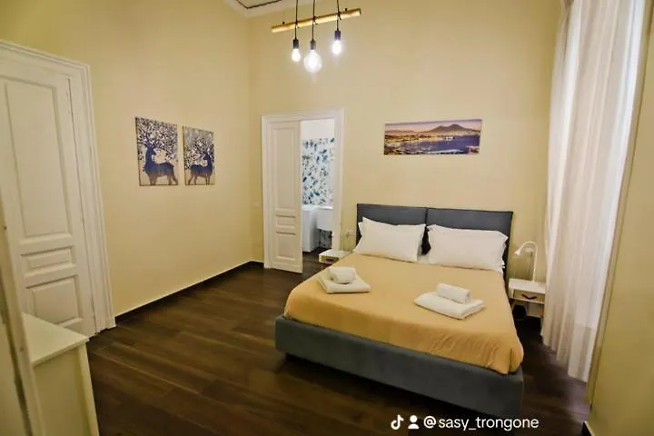 הוילה נאפולי House San Felice